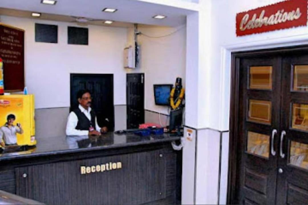 Vitthal Inn Pandharpur Exterior foto